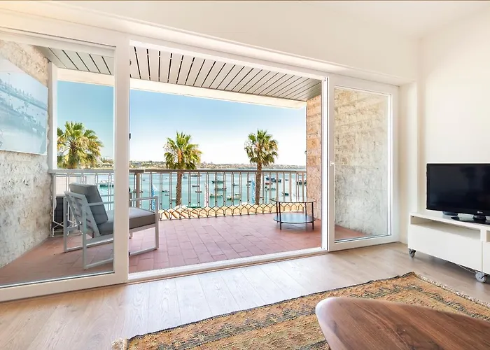 Bay Terrace Iii *